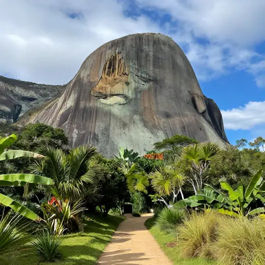 Descubra as Maravilhas do Parque Estadual de Pedra Azul